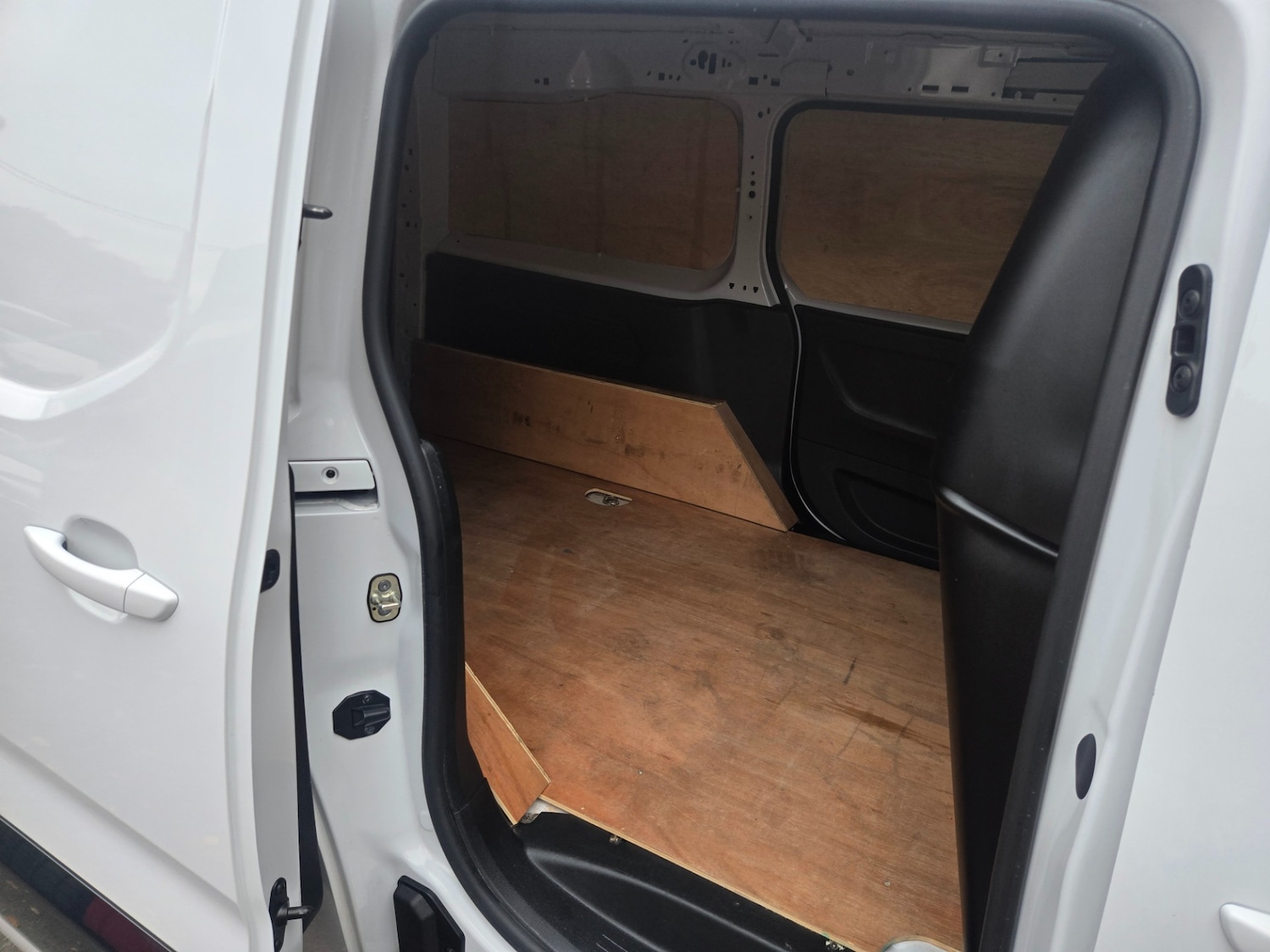 Used Citroen Berlingo 2024 for sale - 76290061: Photo 12