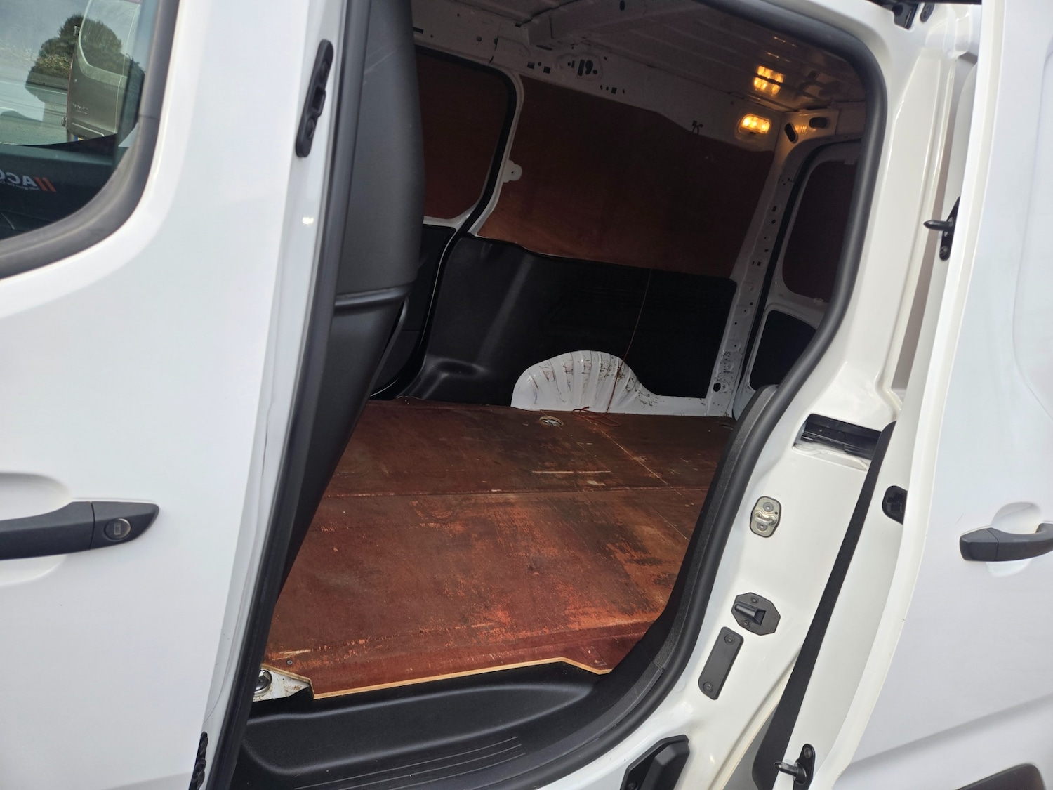 Used Vauxhall Combo 2022 for sale - 77260953: Photo 6