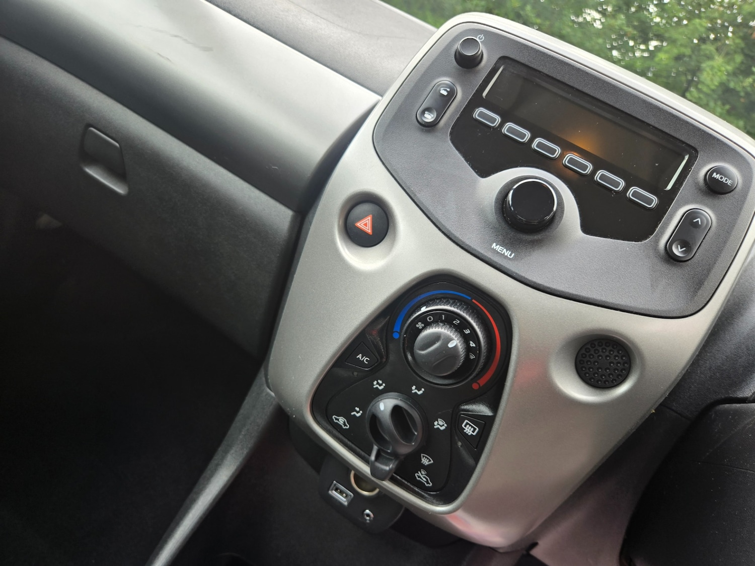 Used Toyota AYGO 2016 for sale - 75987036: Photo 16