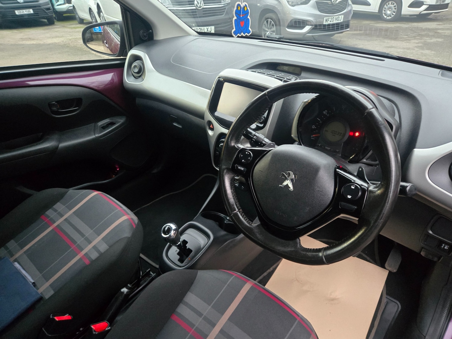 Used Peugeot 108 2015 for sale - 77328922: Photo 14