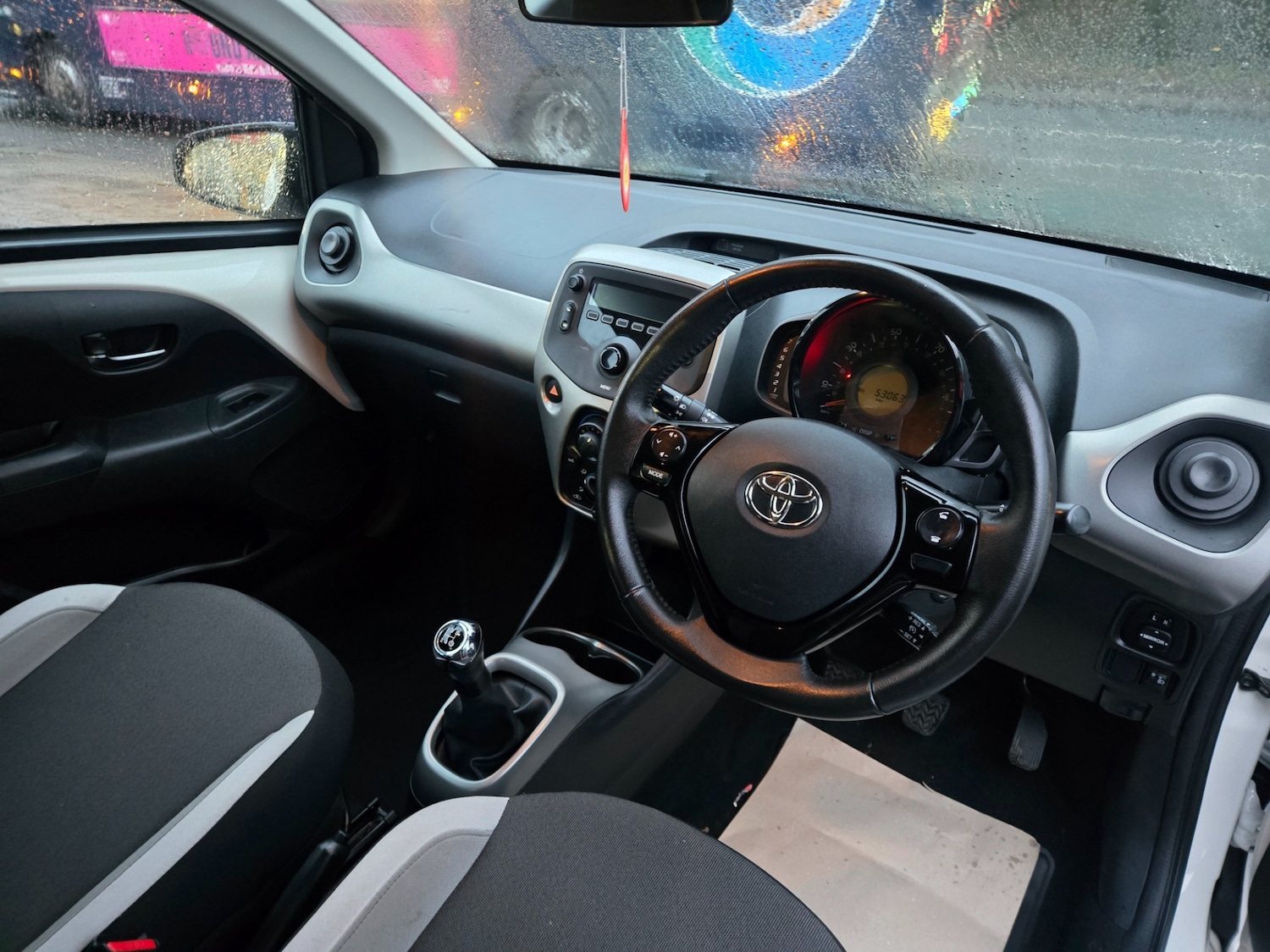 Used Toyota AYGO 2016 for sale - 76709636: Photo 11