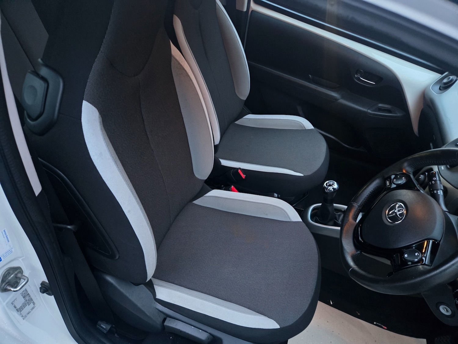 Used Toyota AYGO 2016 for sale - 76709636: Photo 12