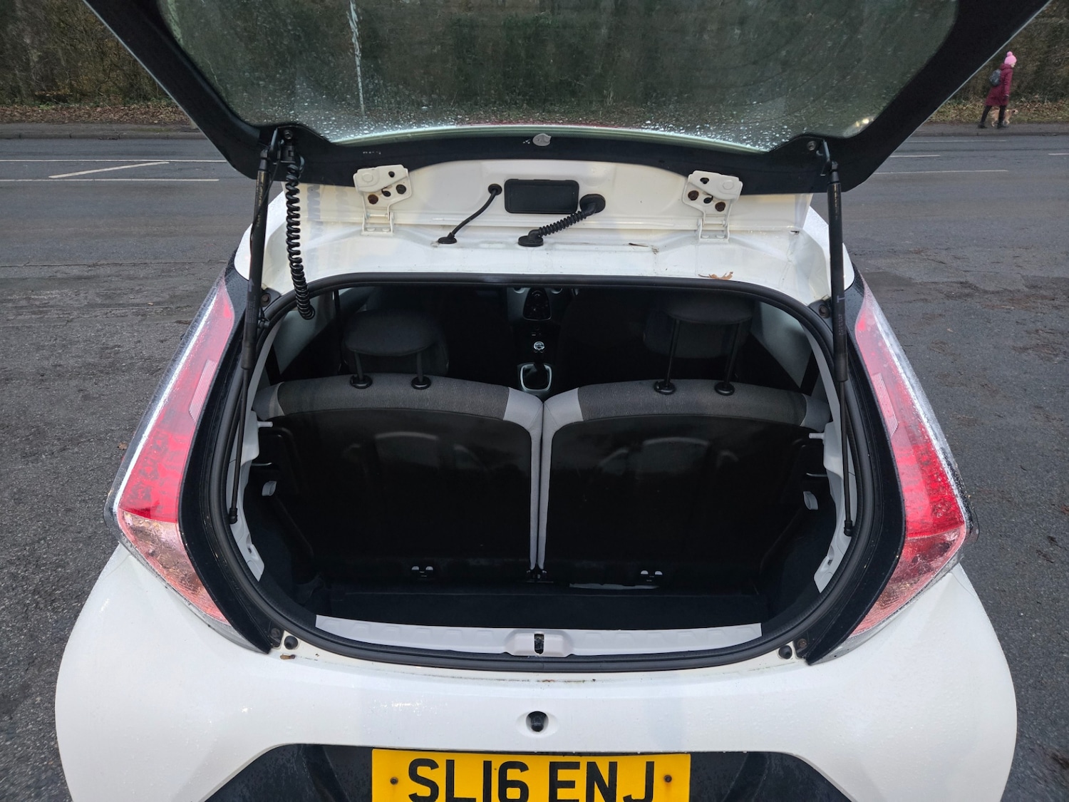 Used Toyota AYGO 2016 for sale - 76709636: Photo 8