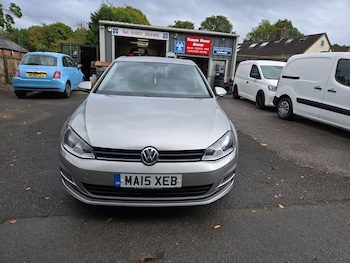 Used Volkswagen Golf 2015 for sale - 75726297: Photo