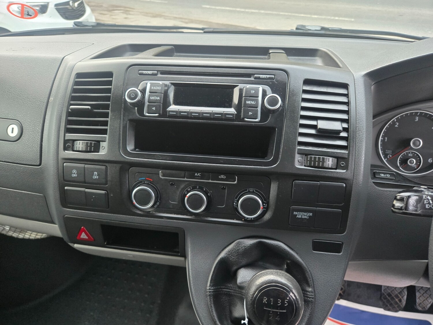 Used Volkswagen Transporter 2015 for sale - 78044917: Photo 18