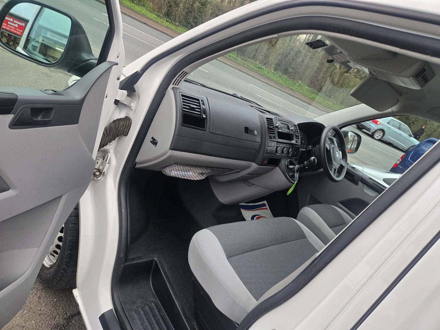 Used Volkswagen Transporter 2015 for sale - 78044917: Photo 4