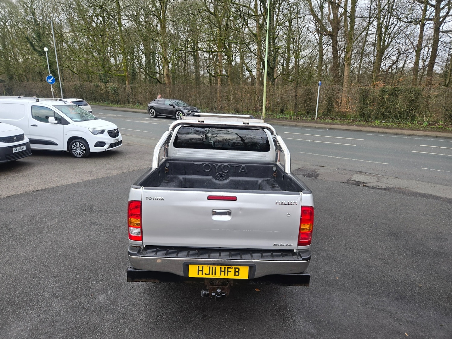 Used Toyota Hilux 2011 for sale - 77649835: Photo 10