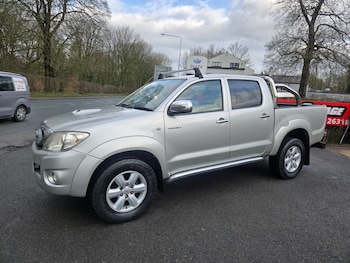 Used Toyota Hilux 2011 for sale - 77649835: Photo