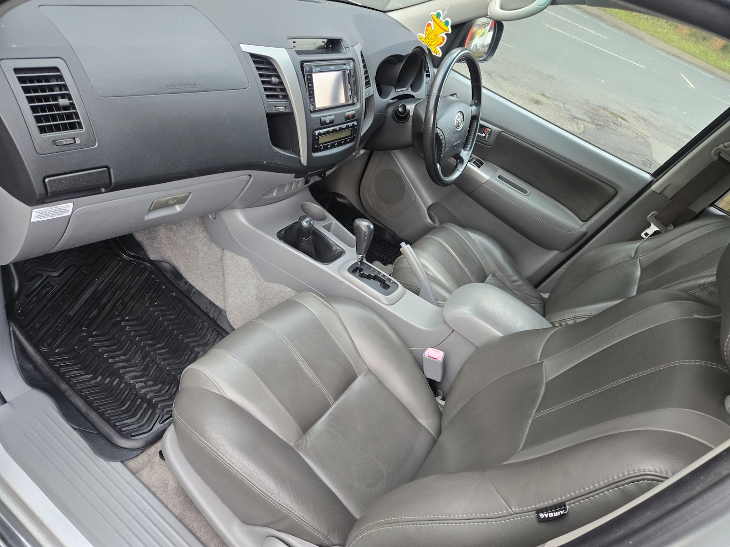 Used Toyota Hilux 2011 for sale - 77649835: Photo 5