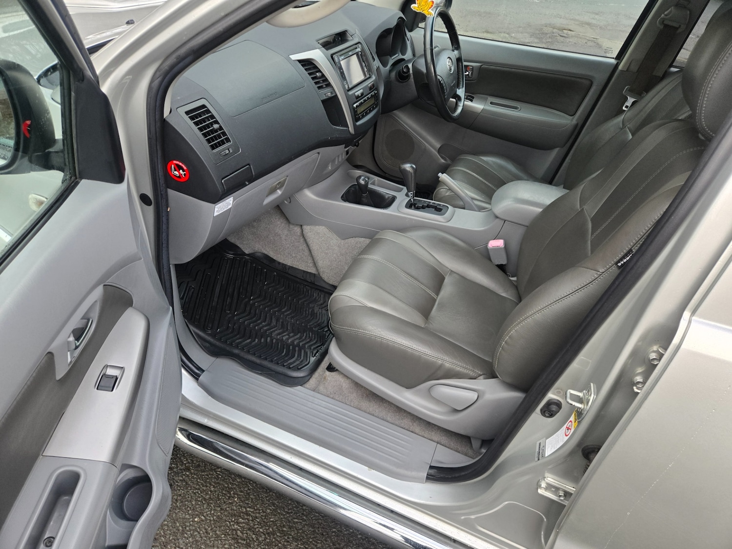 Used Toyota Hilux 2011 for sale - 77649835: Photo 6