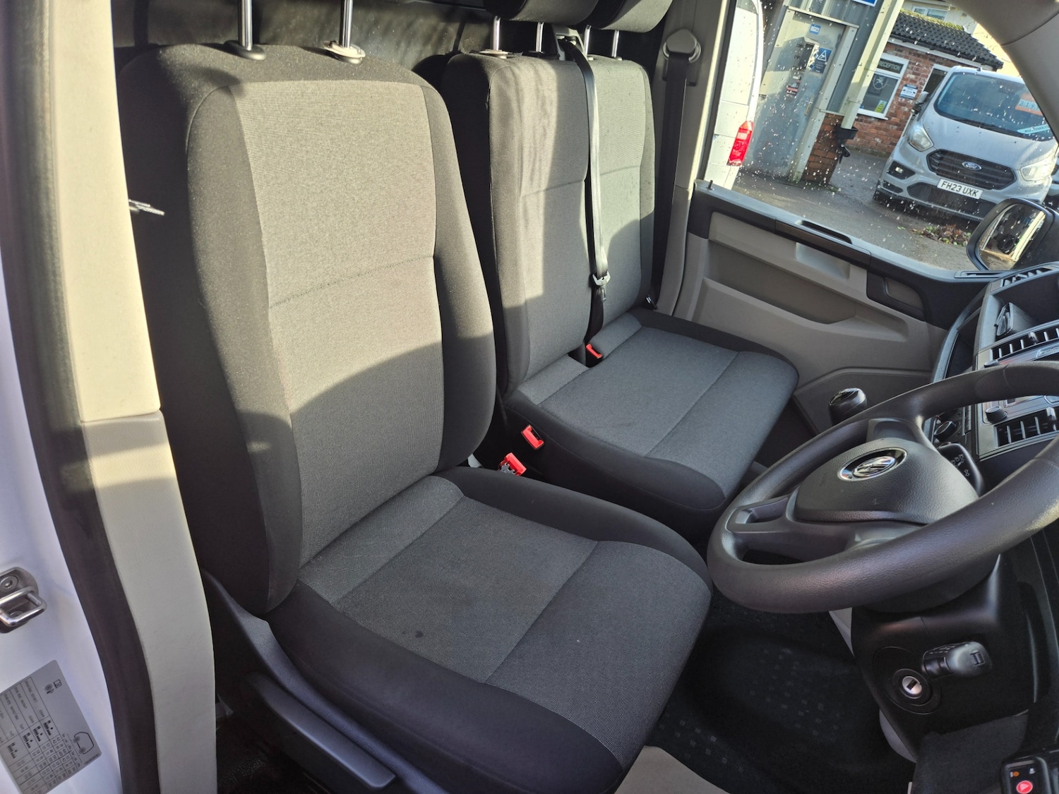 Used Volkswagen Transporter 2017 for sale - 77208767: Photo 14