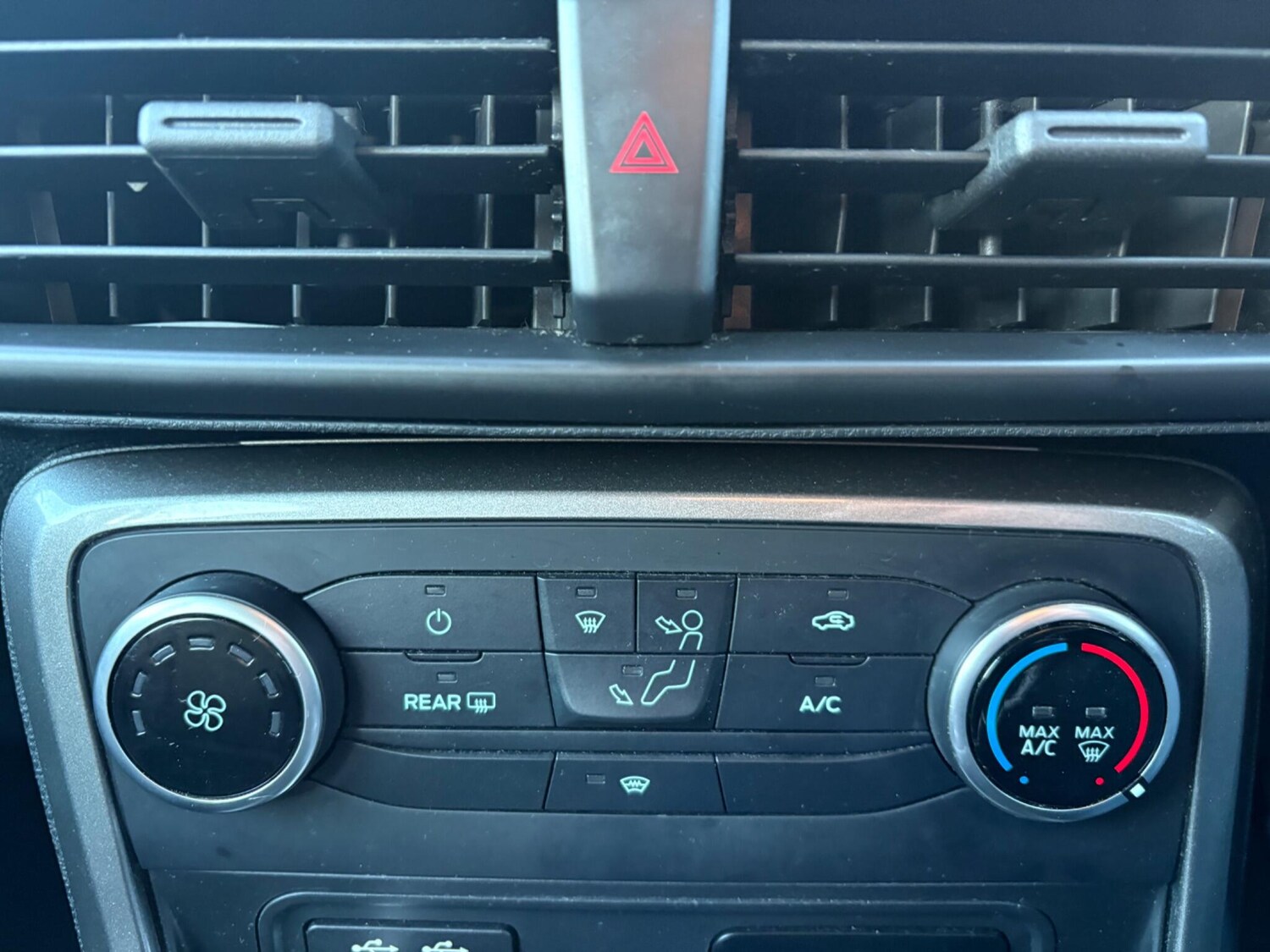 Used Ford Ecosport 2018 for sale - 76823933: Photo 38