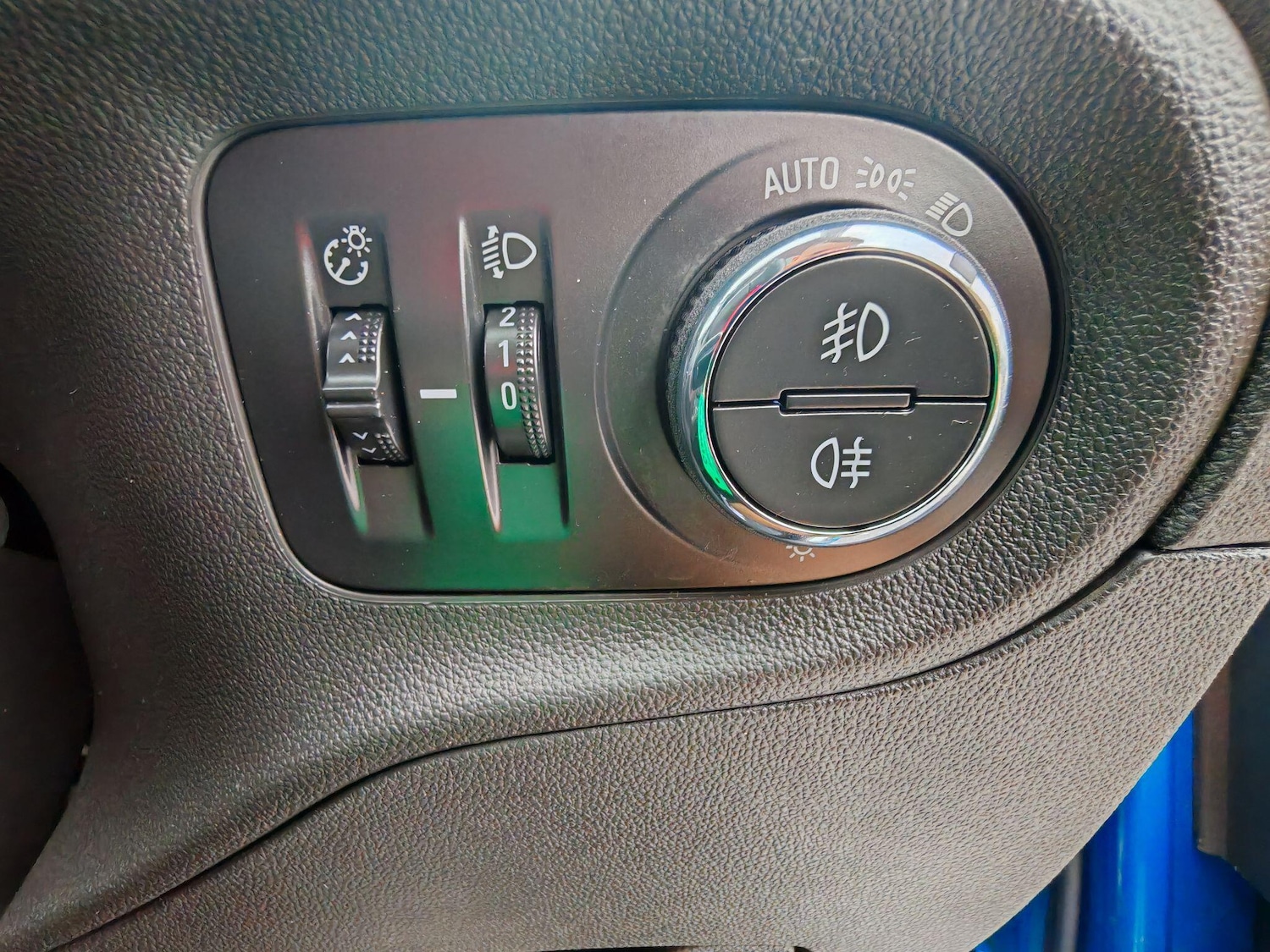 Vehicle 33