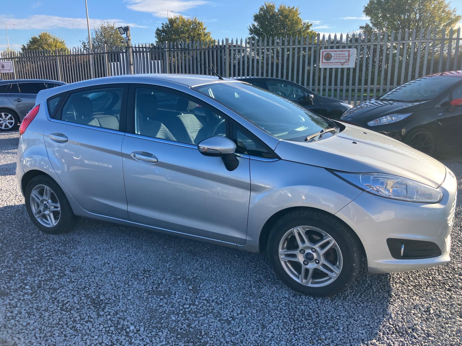 Used Ford Fiesta 2014 for sale - 76360145: Photo 2