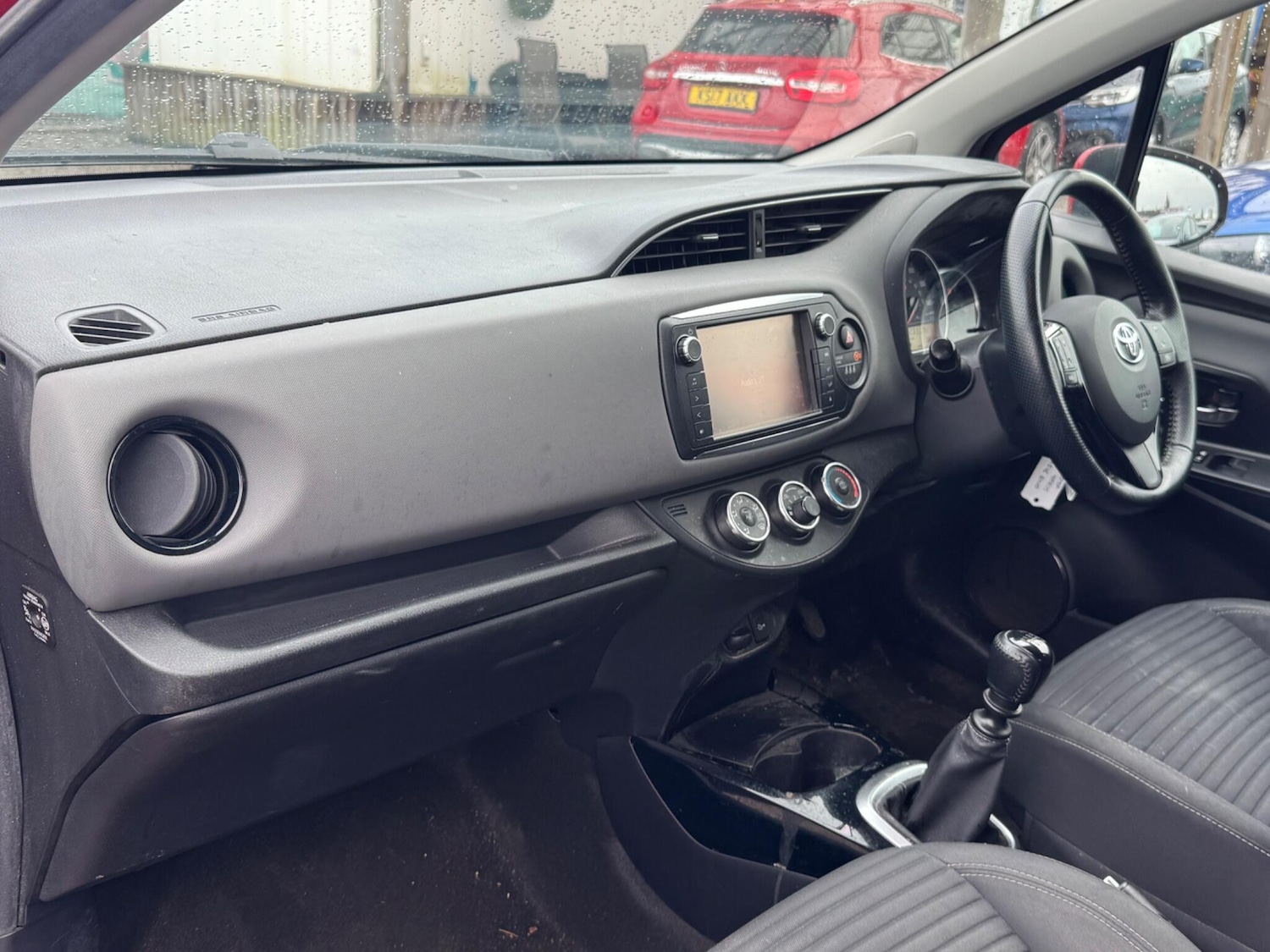 Used Toyota Yaris 2016 for sale - 77400572: Photo 15