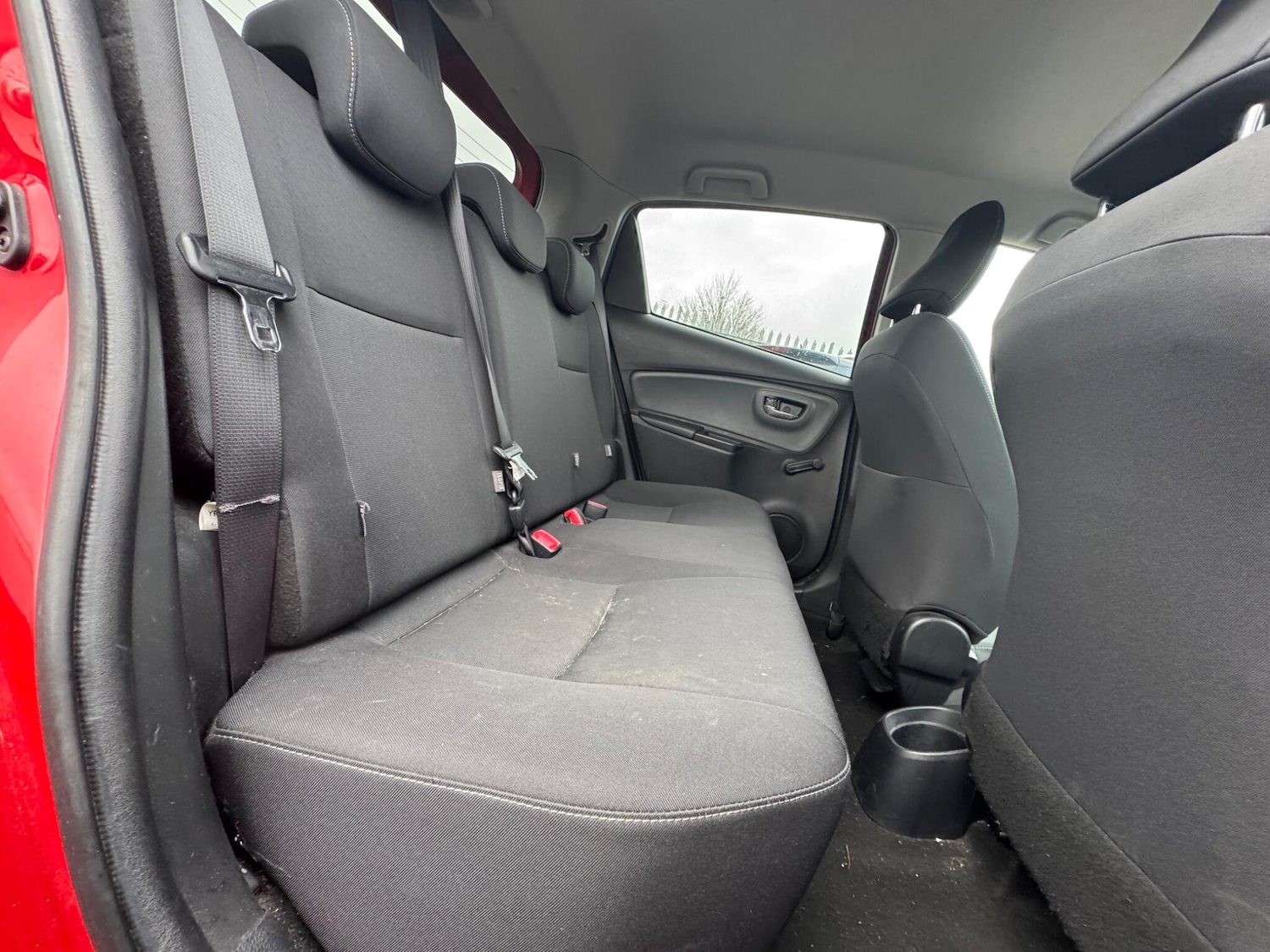 Used Toyota Yaris 2016 for sale - 77400572: Photo 17