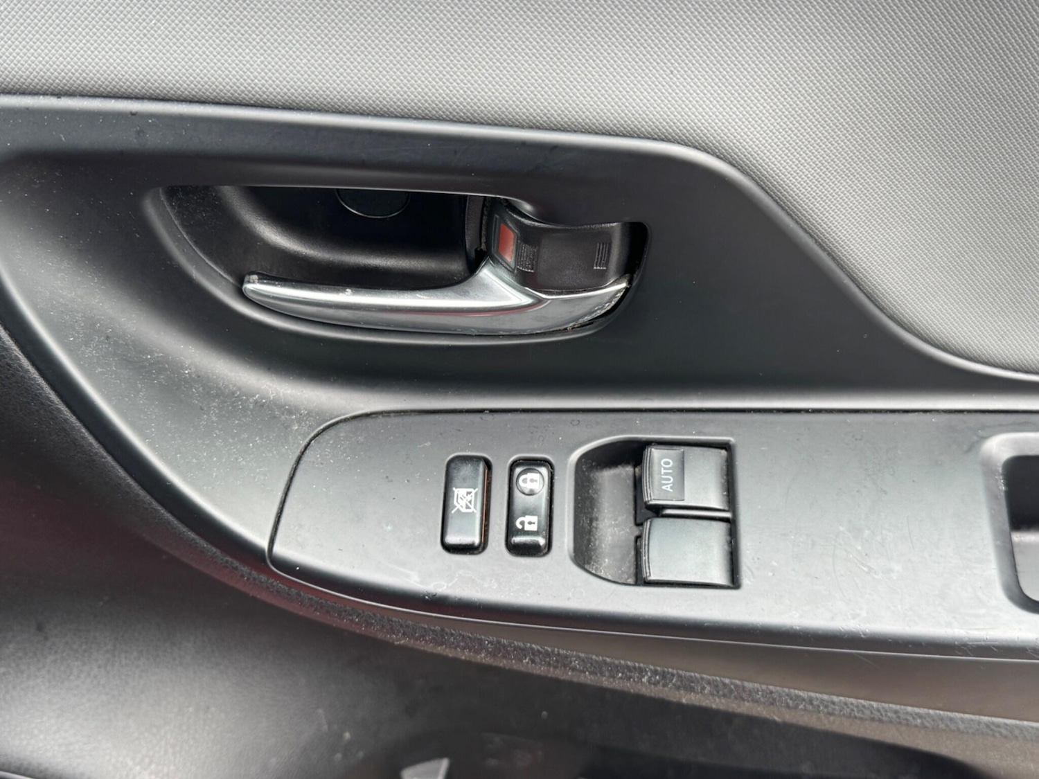 Used Toyota Yaris 2016 for sale - 77400572: Photo 20