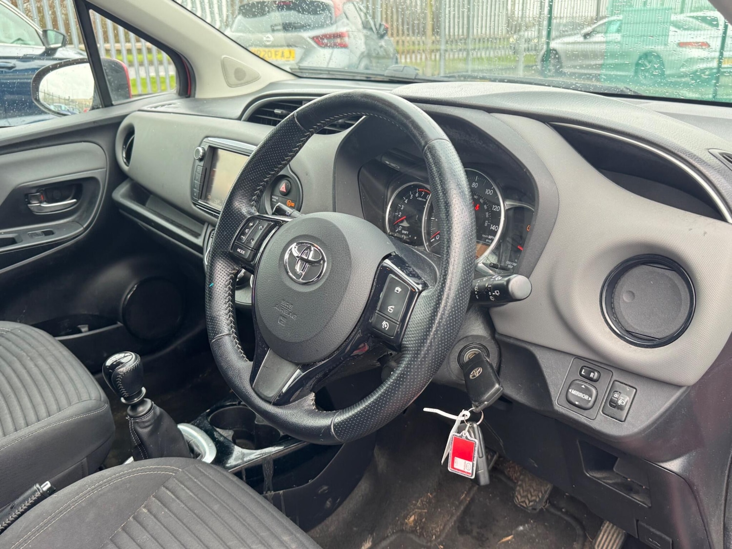 Used Toyota Yaris 2016 for sale - 77400572: Photo 22