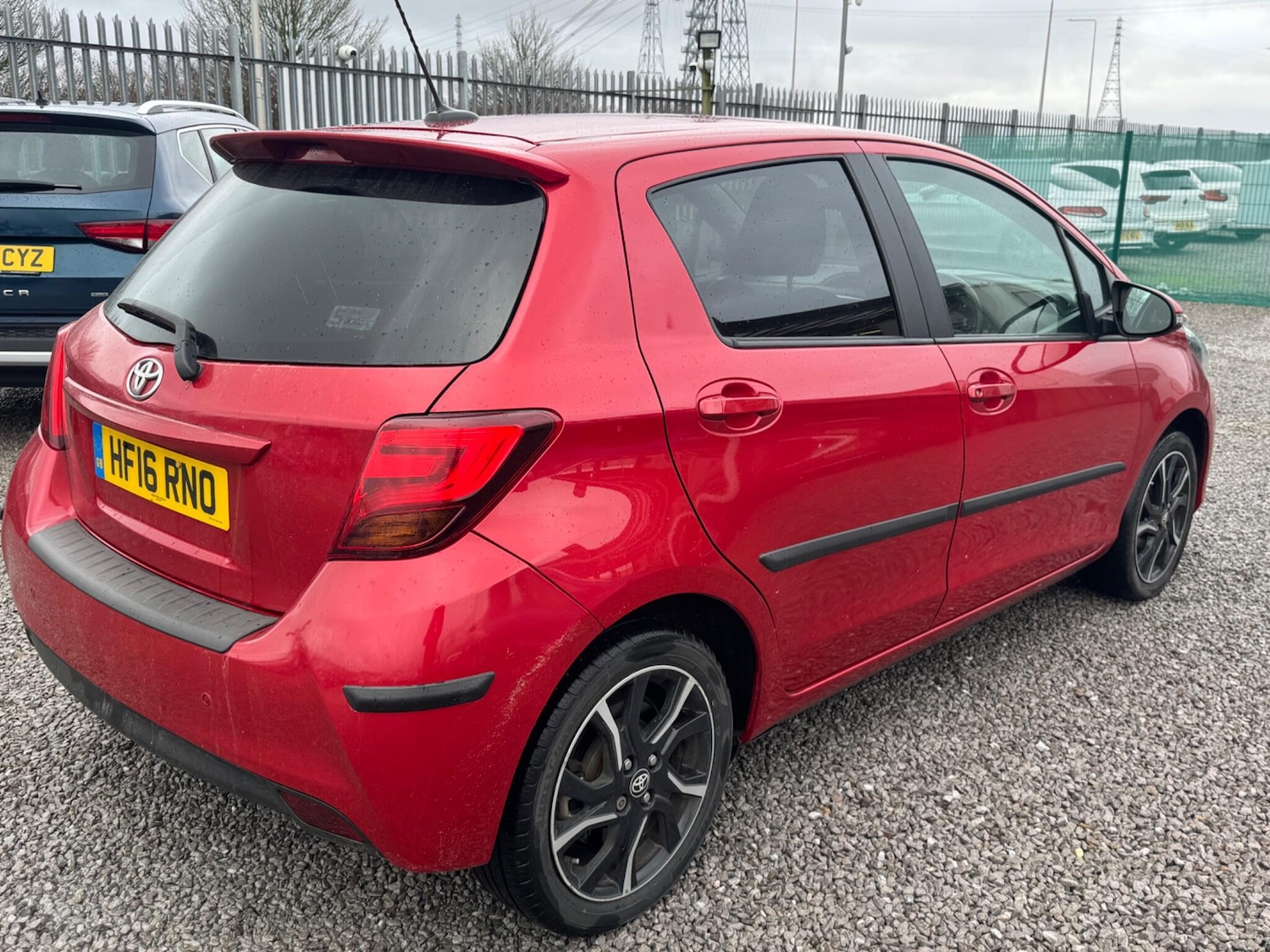 Used Toyota Yaris 2016 for sale - 77400572: Photo 9