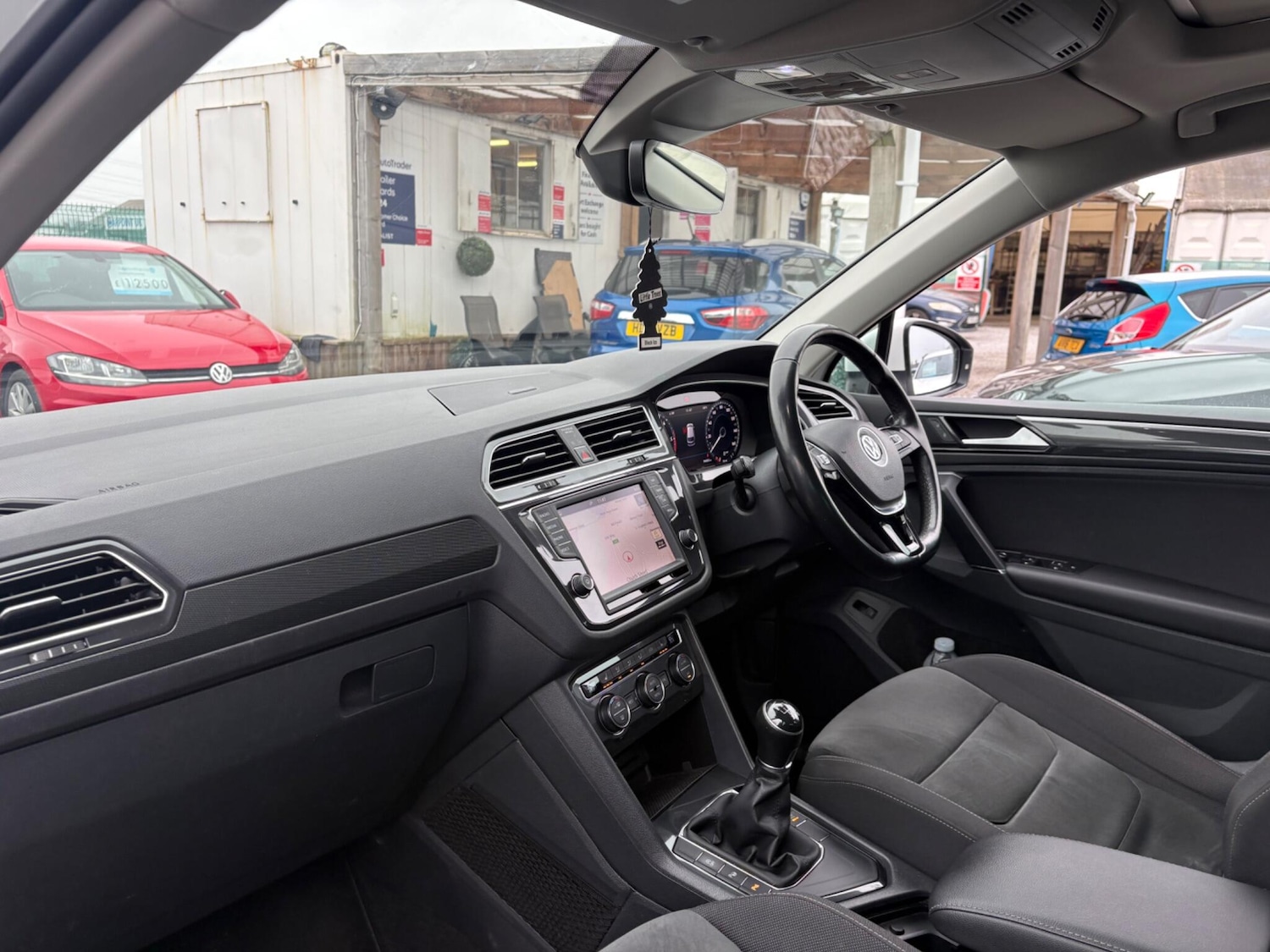 Used Volkswagen Tiguan 2017 for sale - 77793873: Photo 54