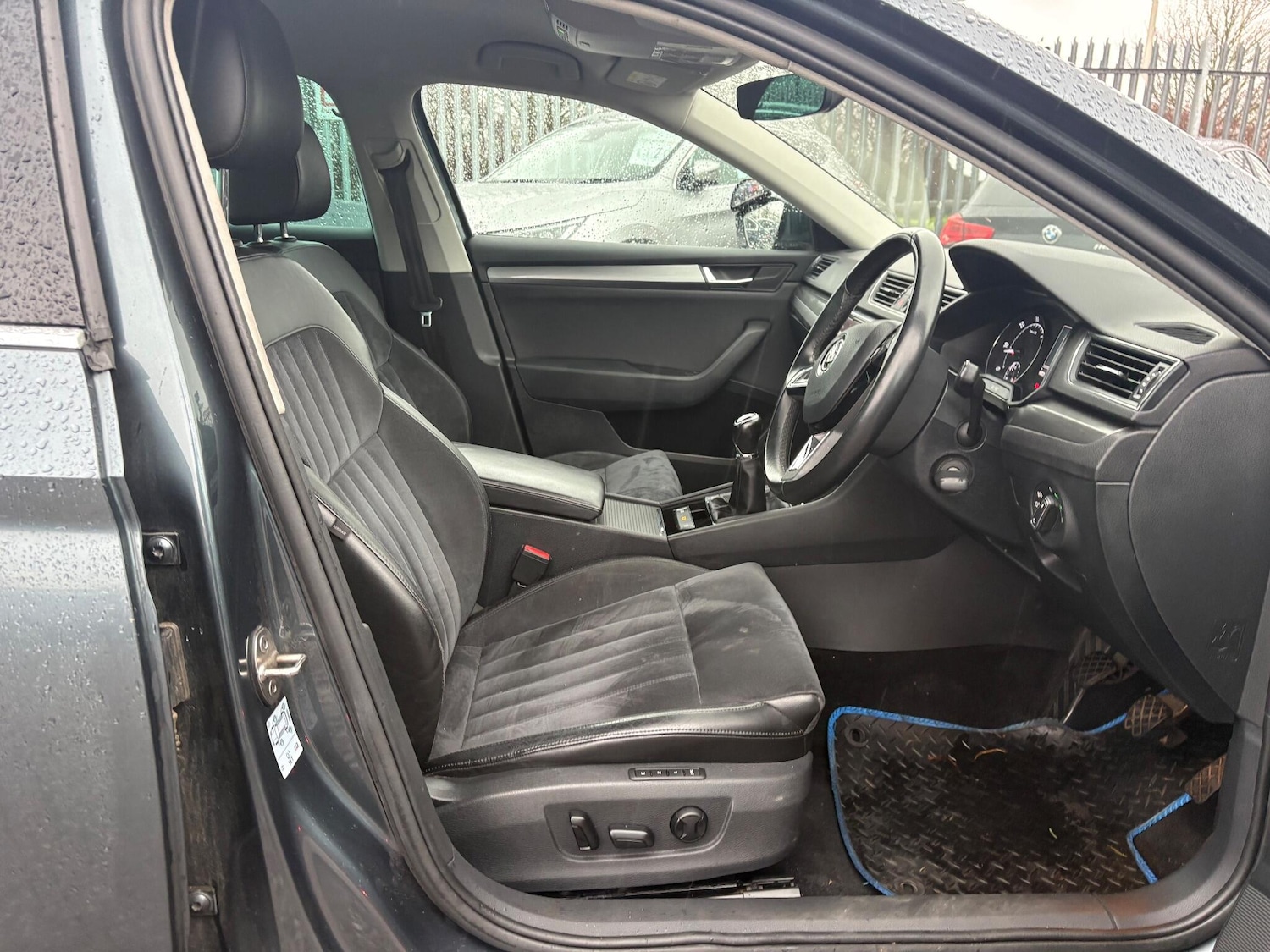 Used Skoda Superb 2017 for sale - 77143990: Photo 23