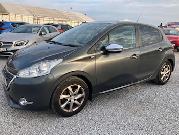 Used Peugeot 208 2015 for sale - 75577298: Photo