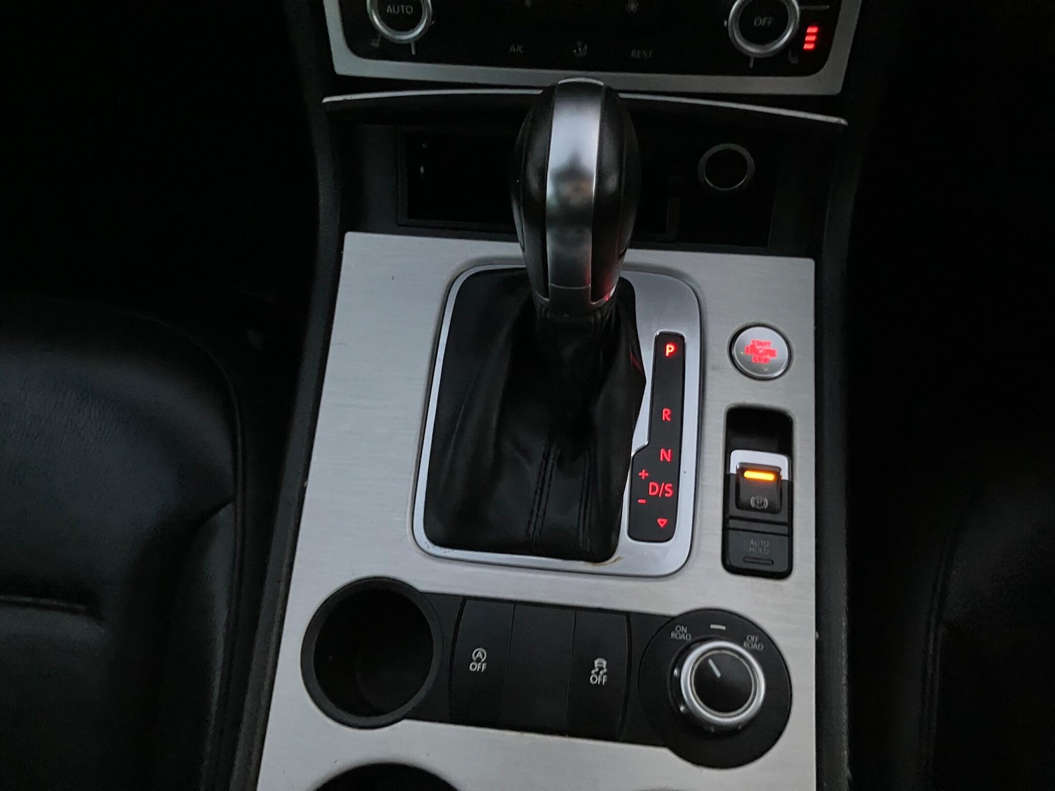 Used Volkswagen Touareg 2014 for sale - 76440514: Photo 26