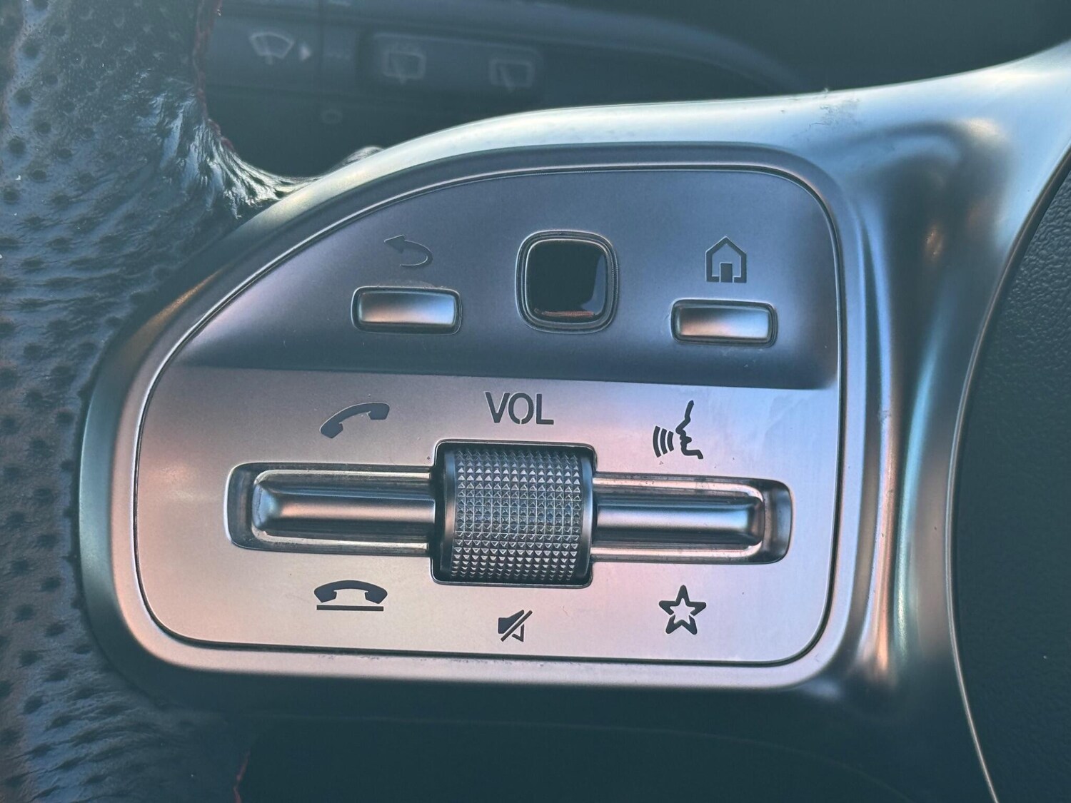 Used Mercedes-Benz A-Class 2018 for sale - 76432153: Photo 36