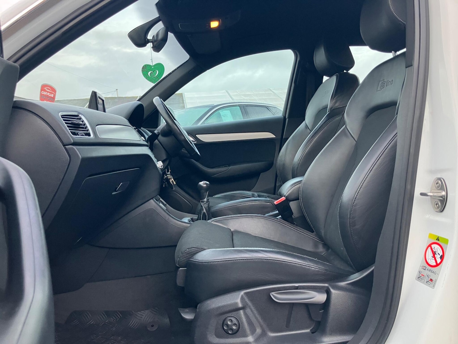 Used Audi Q3 2015 for sale - 76537952: Photo 21