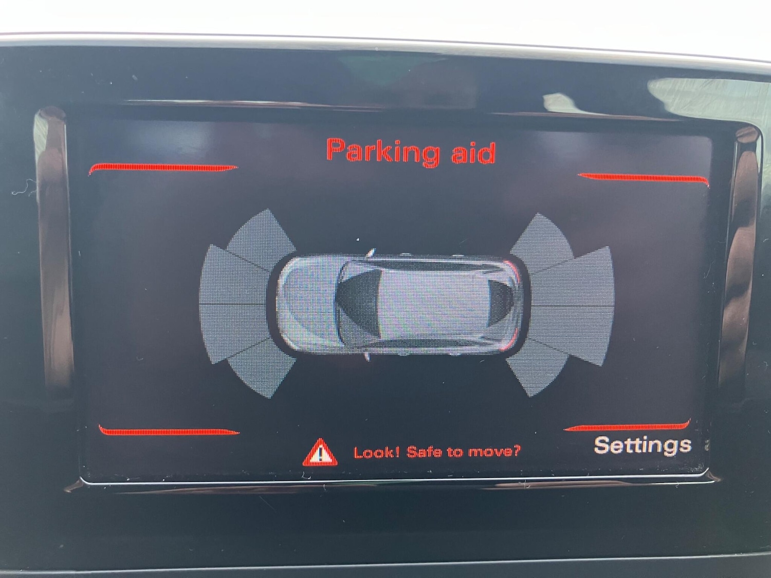 Used Audi Q3 2015 for sale - 76537952: Photo 34