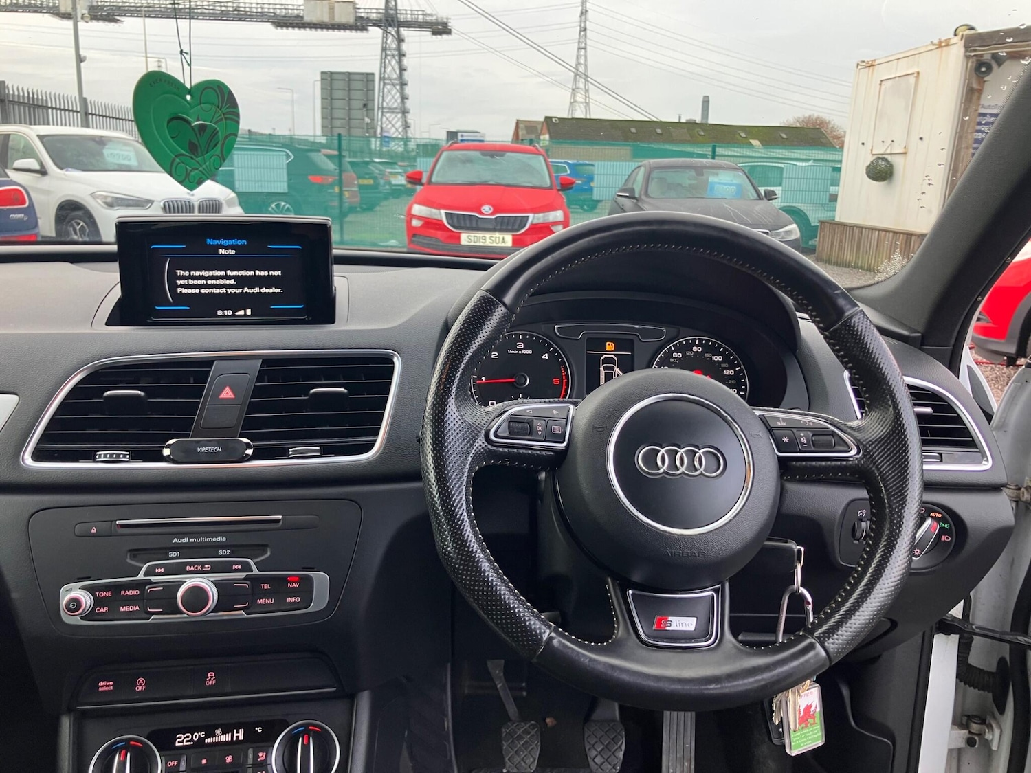 Used Audi Q3 2015 for sale - 76537952: Photo 38