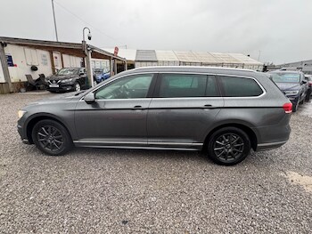 Used Volkswagen Passat 2017 for sale - 77682968: Photo