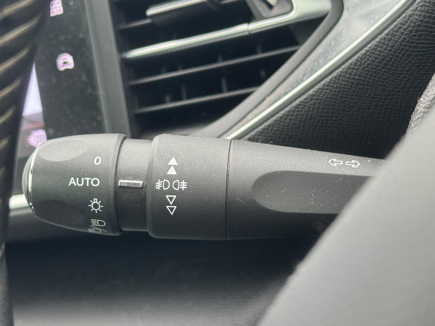 Used Peugeot 308 2019 for sale - 76728526: Photo 25