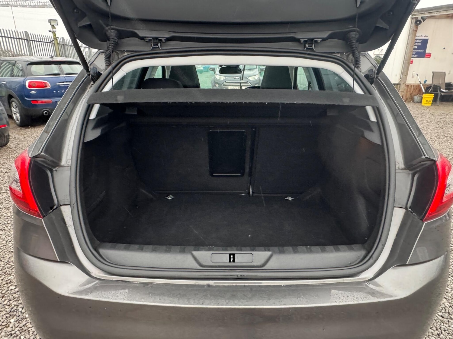 Used Peugeot 308 2019 for sale - 76728526: Photo 7