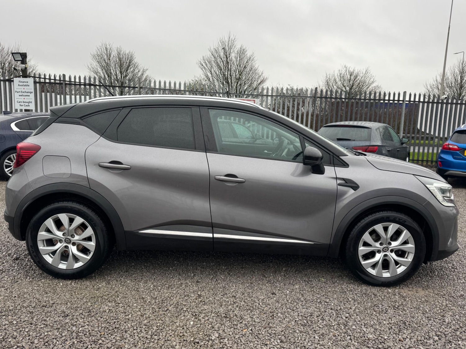 Used Renault Captur 2020 for sale - 76898879: Photo 12