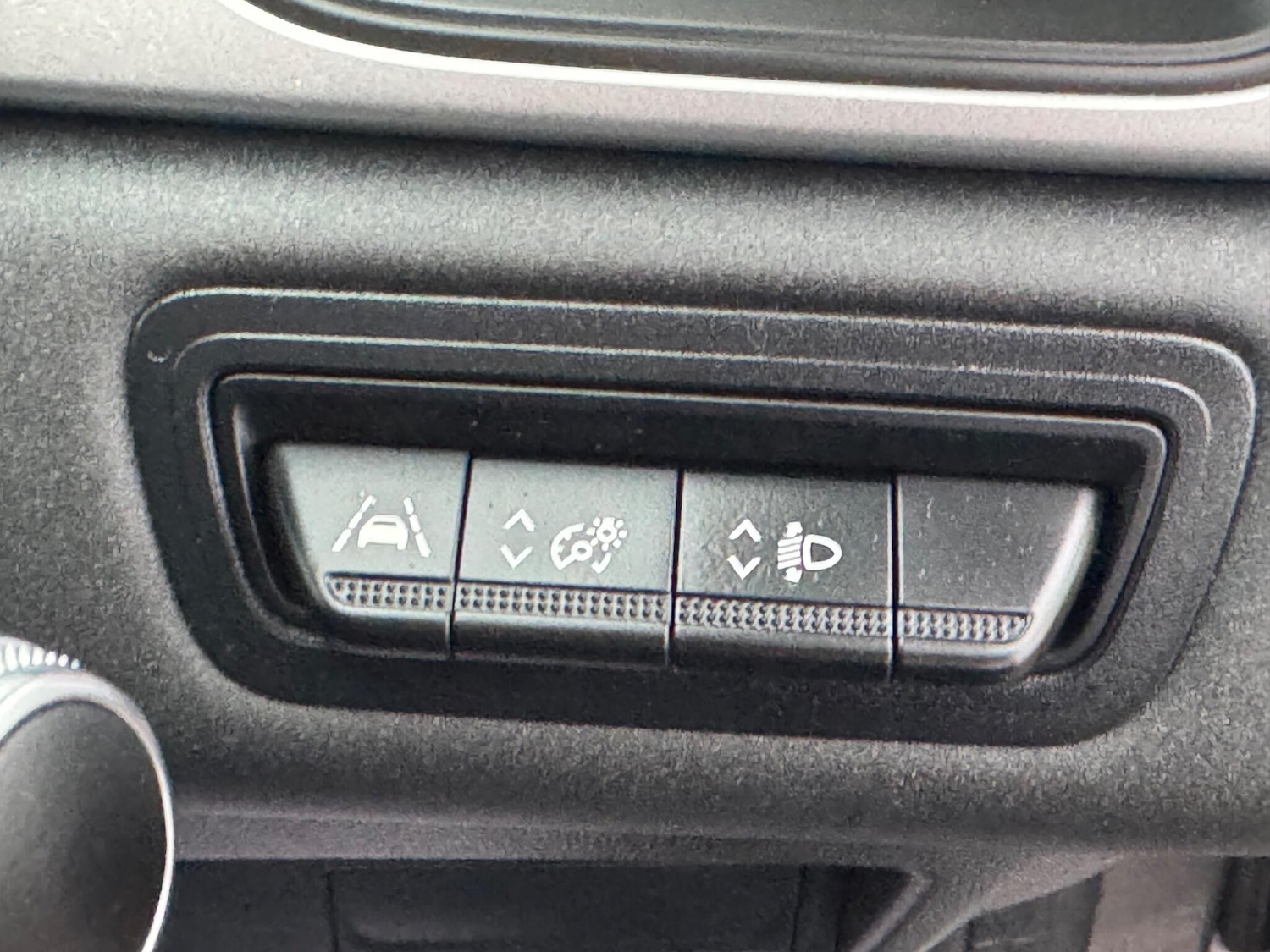 Used Renault Captur 2020 for sale - 76898879: Photo 25