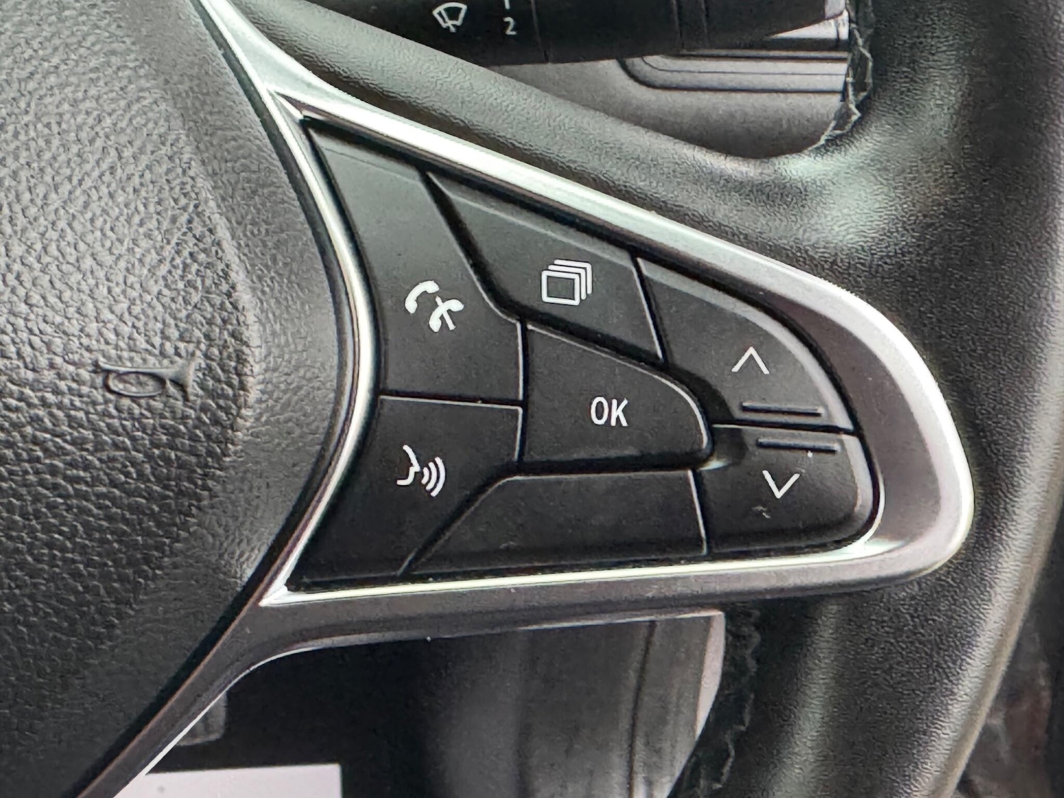 Used Renault Captur 2020 for sale - 76898879: Photo 28