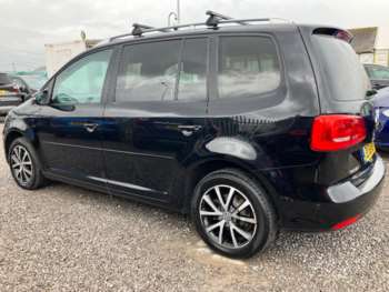 Used Volkswagen Touran 2011 for sale - 75334745: Photo