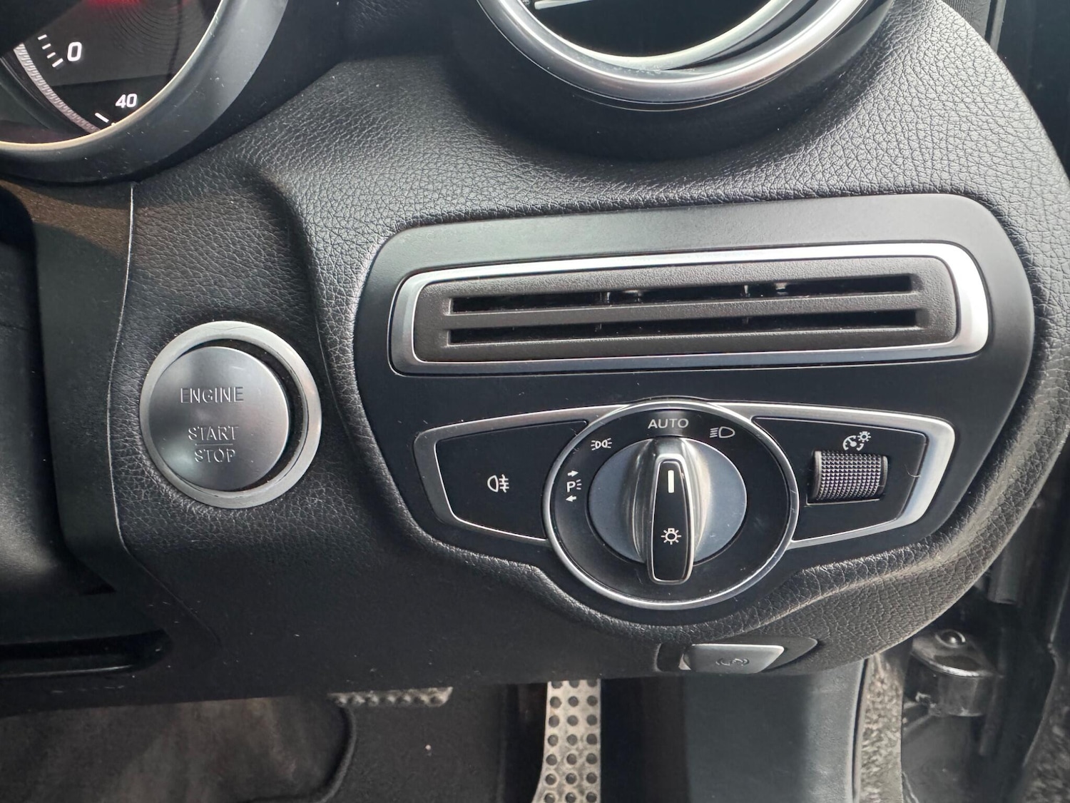 Used Mercedes-Benz GLC 2017 for sale - 77320876: Photo 29