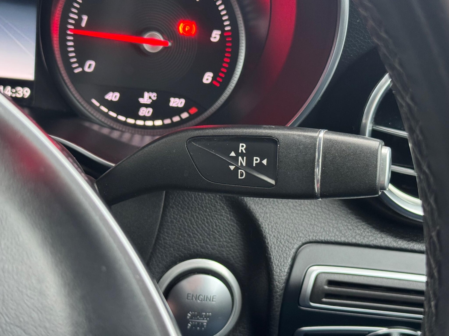 Used Mercedes-Benz GLC 2017 for sale - 77320876: Photo 33