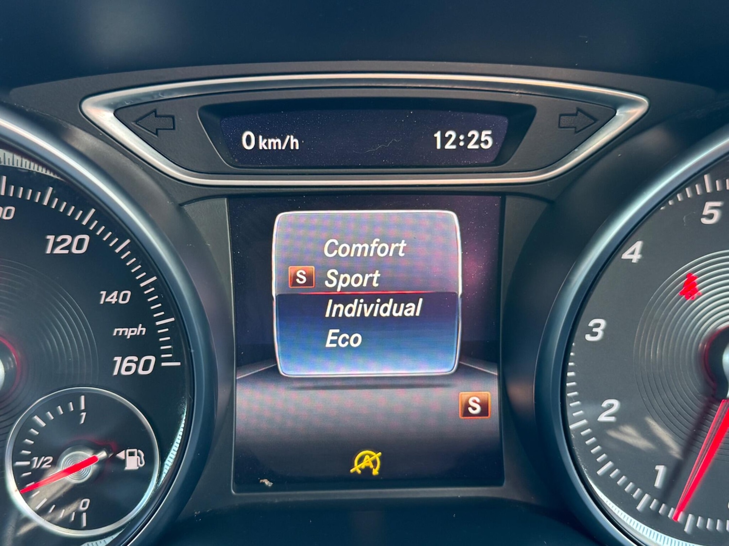 Used Mercedes-Benz CLA 2018 for sale - 77670578: Photo 29