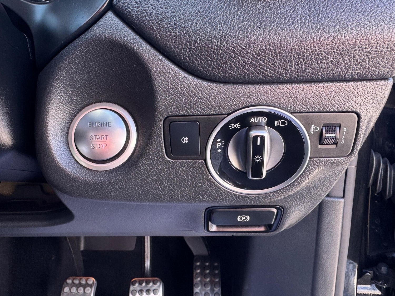 Used Mercedes-Benz CLA 2018 for sale - 77670578: Photo 31