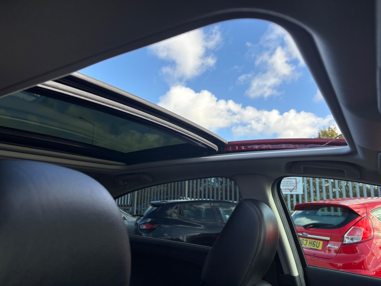 Used Honda HR-V 2018 for sale - 76240166: Photo 2