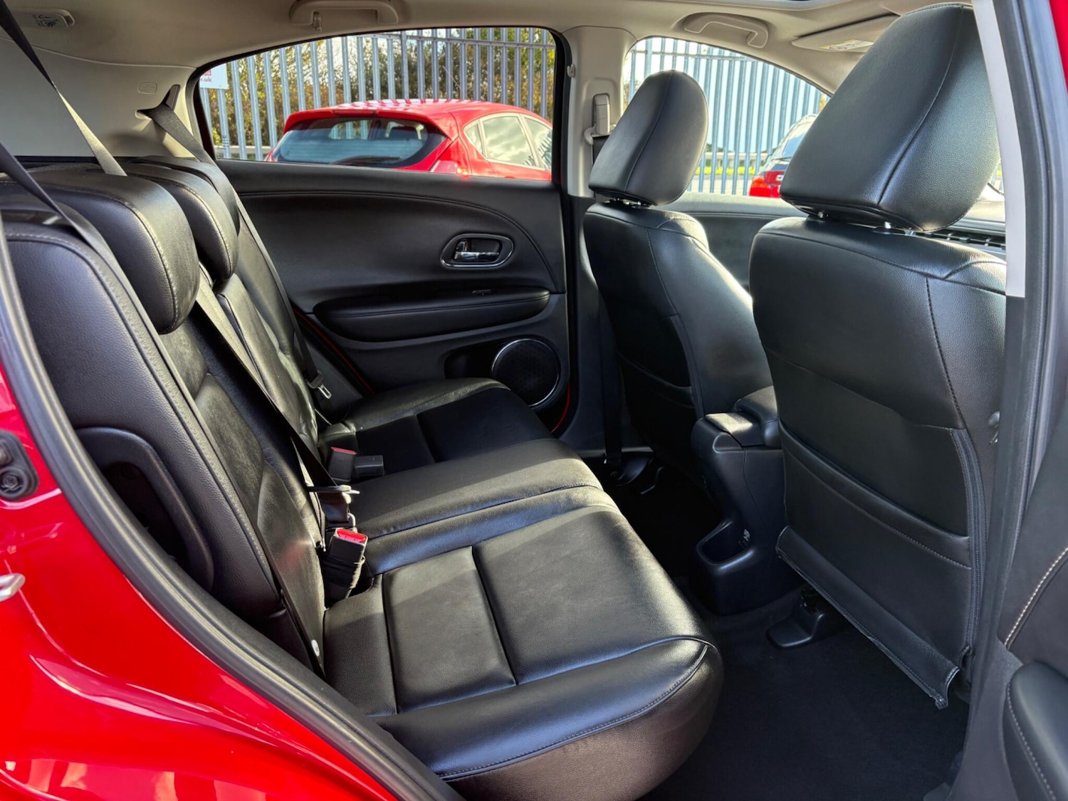 Used Honda HR-V 2018 for sale - 76240166: Photo 28