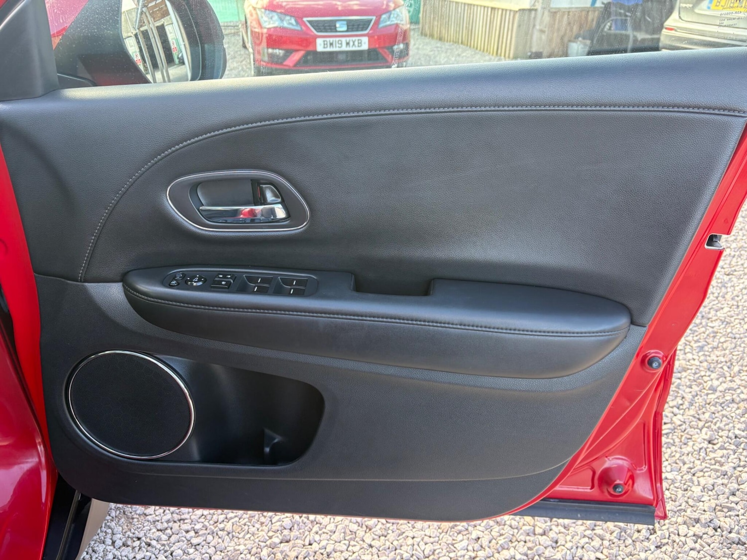 Used Honda HR-V 2018 for sale - 76240166: Photo 30