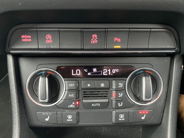 Used Audi Q3 2017 for sale - 76259927: Photo 35