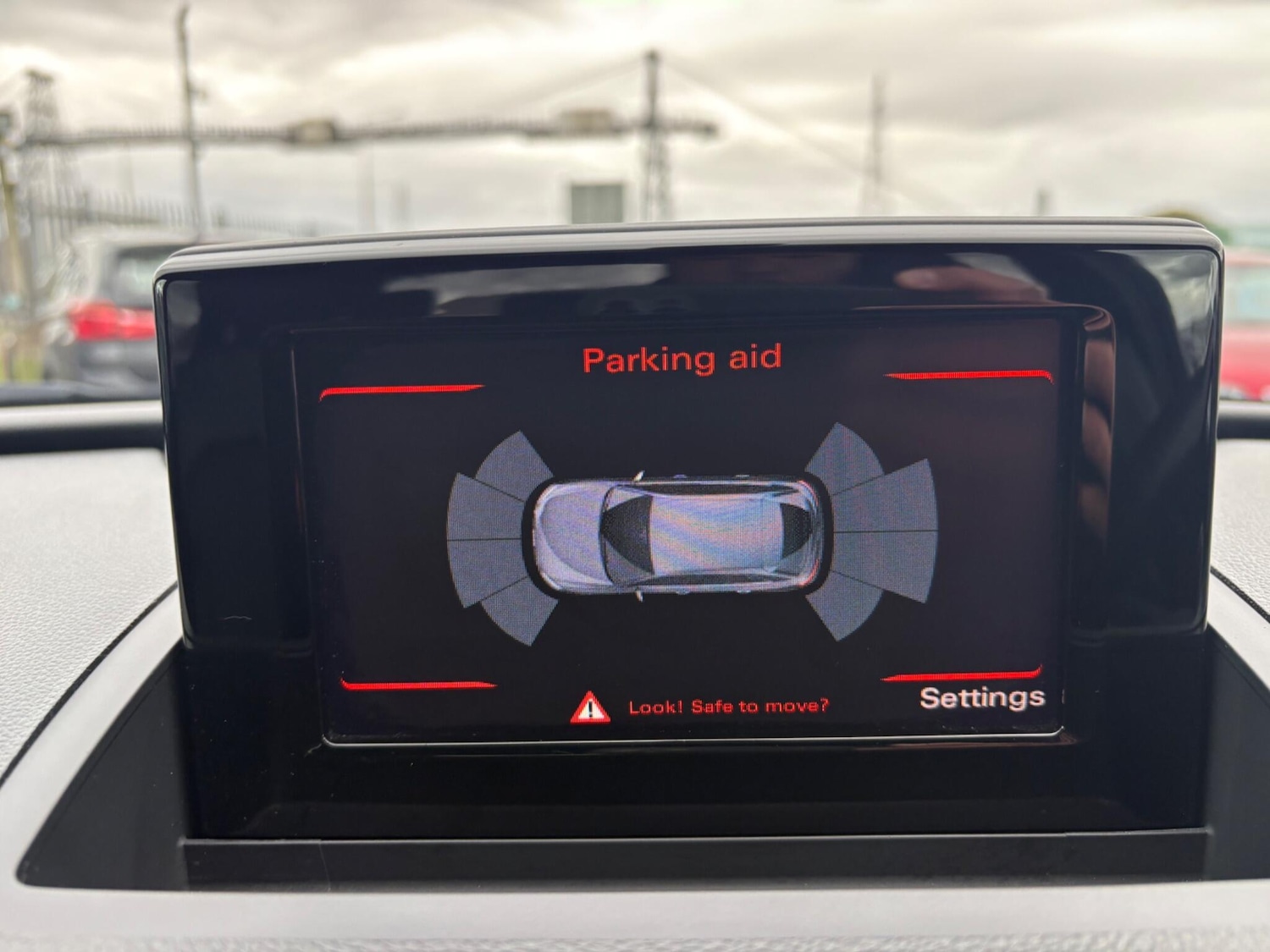 Used Audi Q3 2017 for sale - 76259927: Photo 4