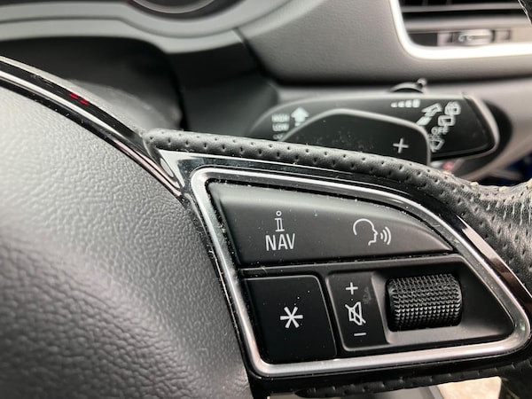 Used Audi Q3 2017 for sale - 76259927: Photo 40