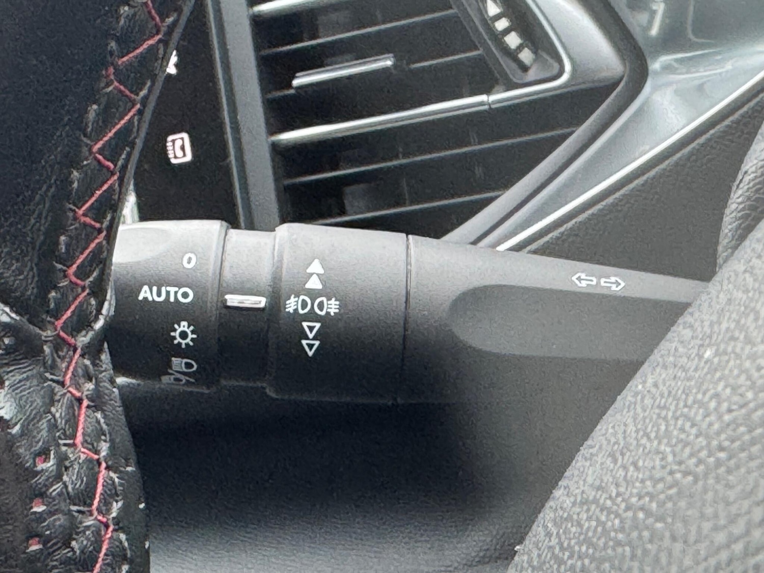 Used Peugeot 308 2017 for sale - 76424743: Photo 26