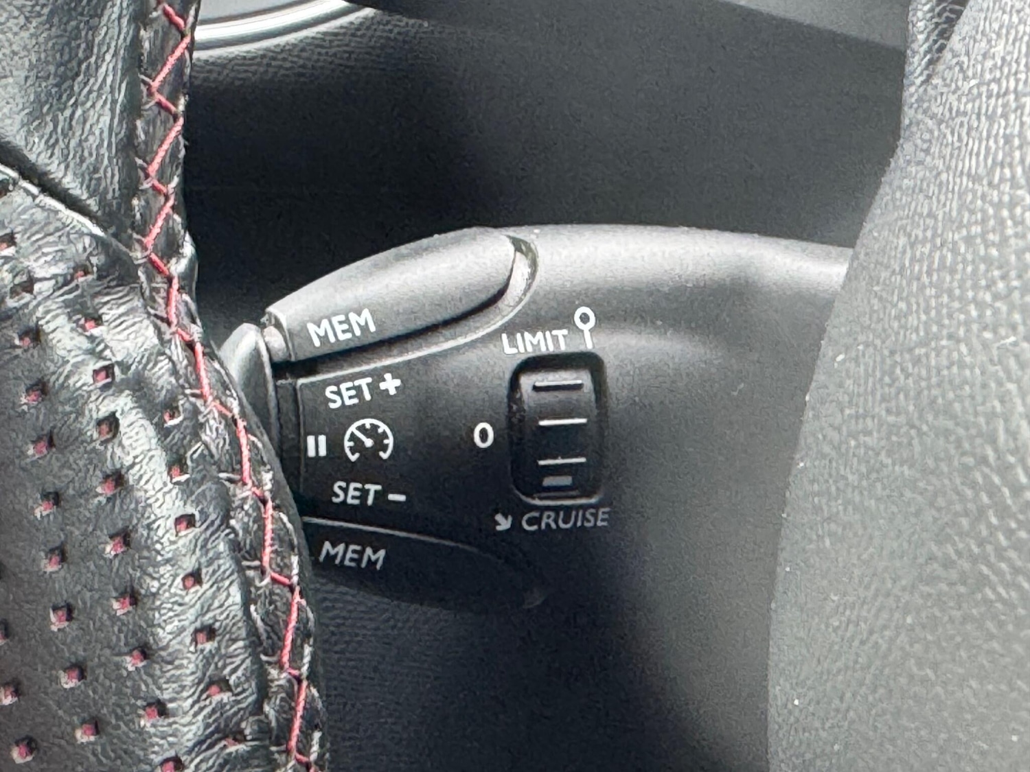 Used Peugeot 308 2017 for sale - 76424743: Photo 27